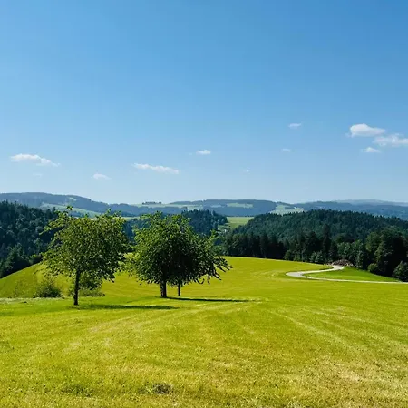 Stieler Haeusle - Mit Garten Und Weitblick *